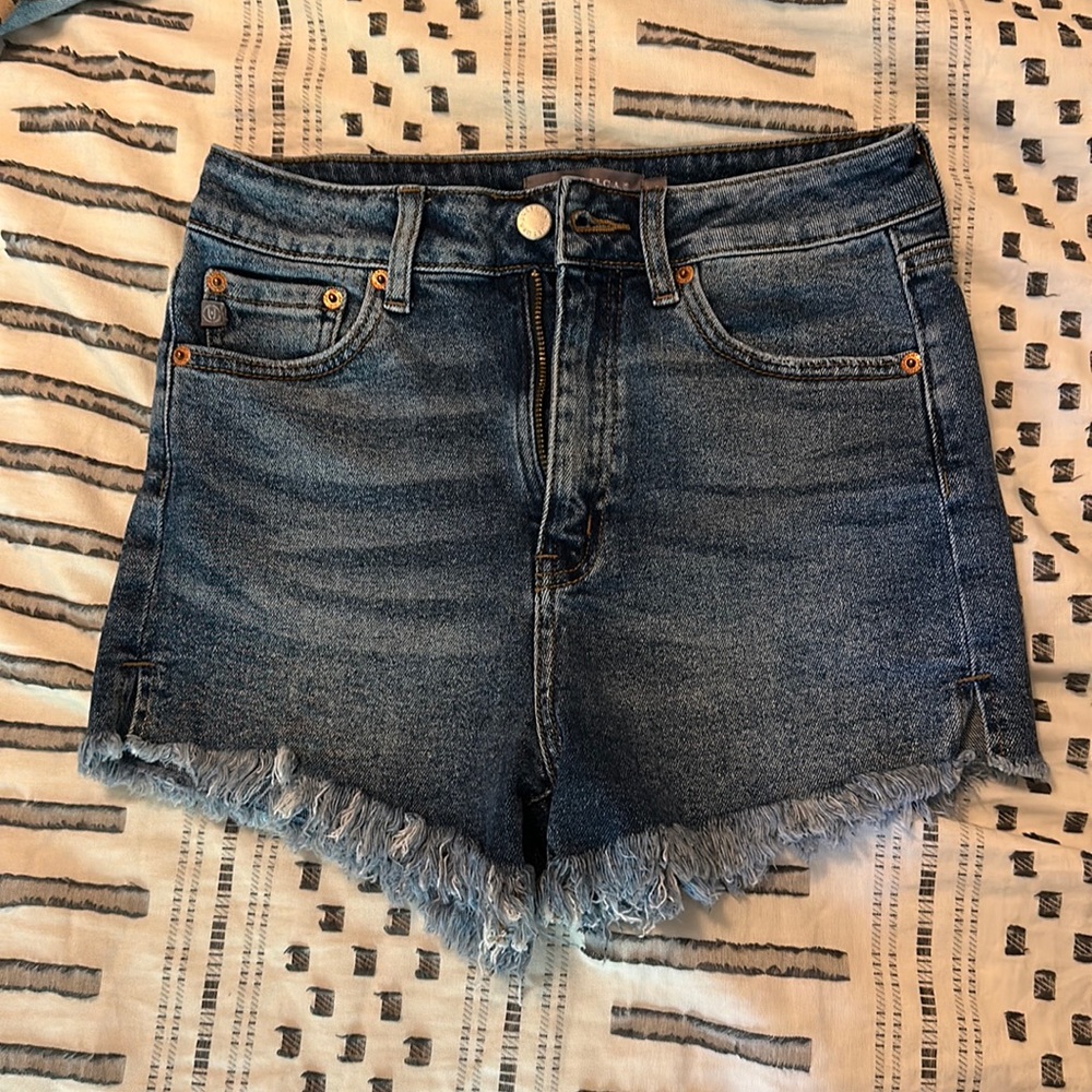 High Waist, Medium Wash Fray Hem Denim Short, Size XS.